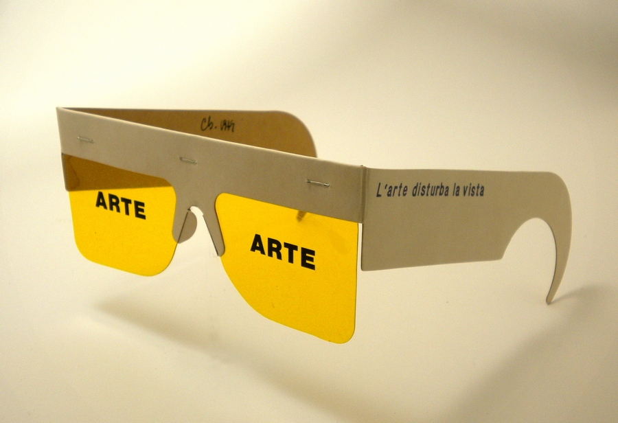 Senza titolo, 1979. Hand made glasses. Cardboard, transparent plastic. 12 x 12 cm.